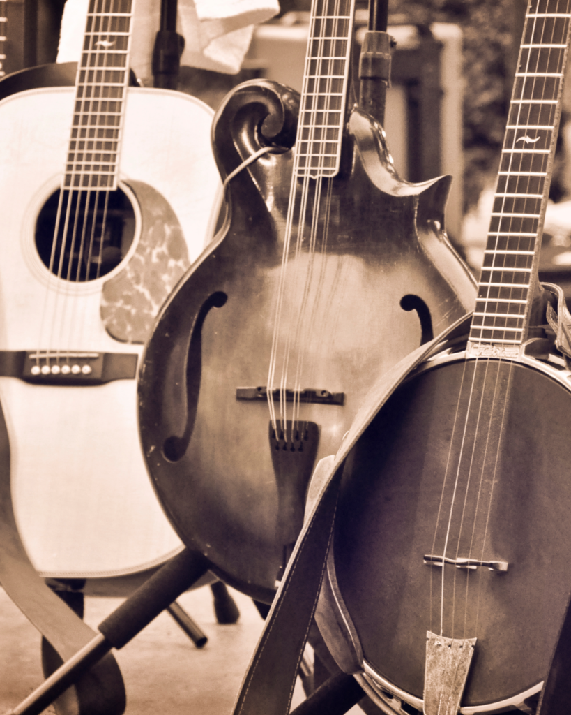 guitar mandolin and banjo